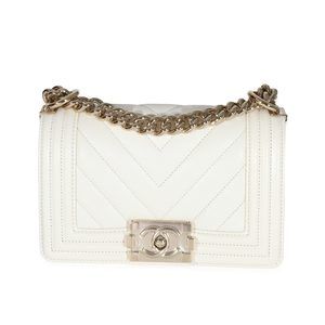 Chanel 23C White Caviar Chevron Small Boy Bag